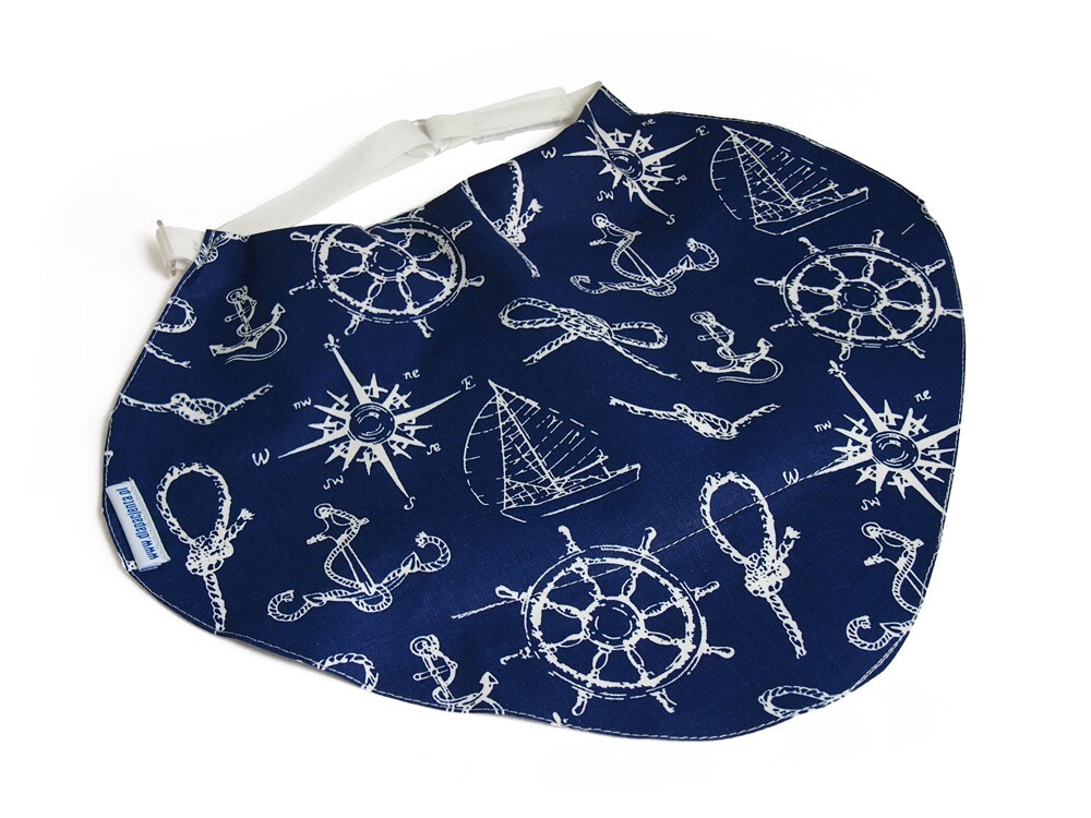 Apaszka osłonowa po tracheotomii i laryngektomii z kieszonką