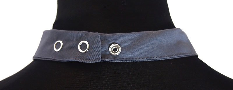 Apaszka osłonowa po tracheotomii i laryngektomii ze stójką i kieszonką - gładka