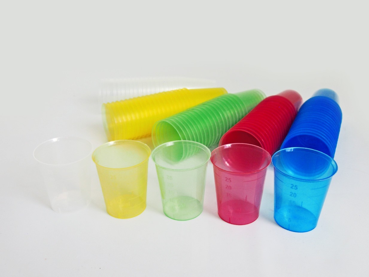 Kieliszki do podawania lekow w innych kolorach