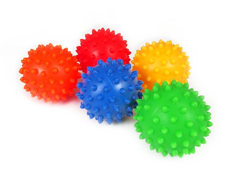 Piłka sensoryczna jeżyk z kolcami do ćwiczeń i masażu 7cm - pomarańczowa