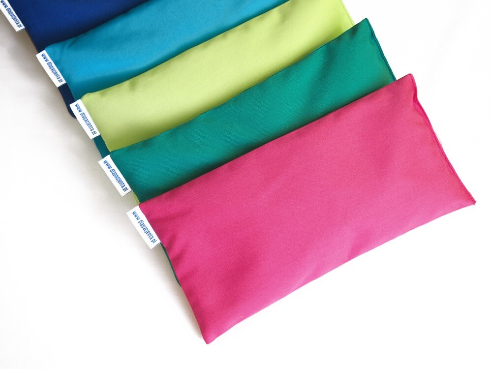 Poduszka relaksacyjna do jogi z łuską gryki na oczy